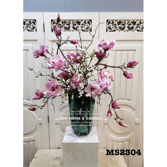 Bình hoa mộc lan cánh xoăn (2304)