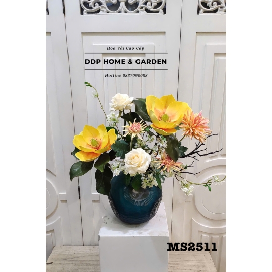 Hoa lụa cao cấp (bình mộc lan 2511)