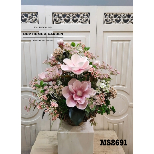 Chậu hoa mộc lan hồng (2691)