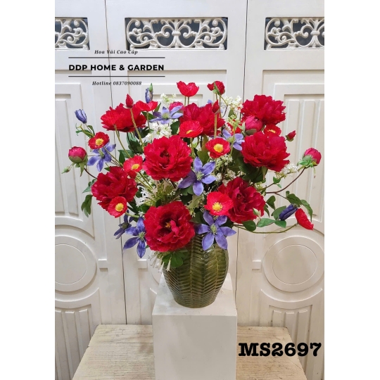 Chậu hoa mẫu đơn đỏ (2697)