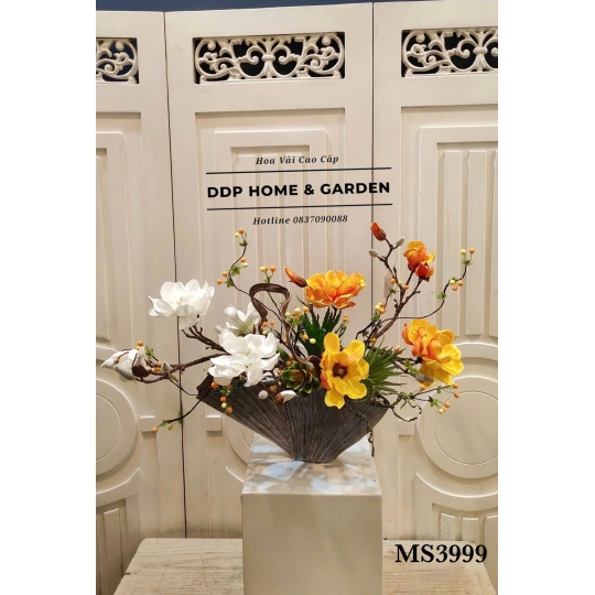 Chậu hoa mộc lan dáng thuyền (3999)