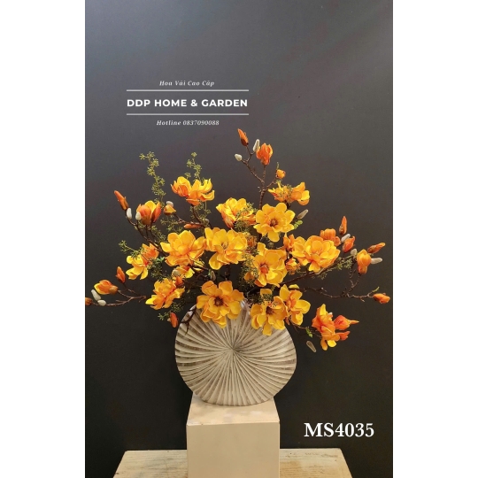 Chậu hoa mộc lan vàng (4035)