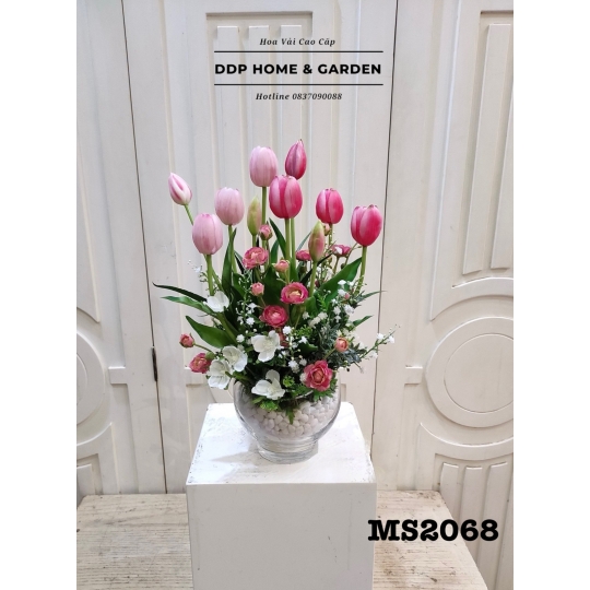Bình hoa tulip để bàn (2068)